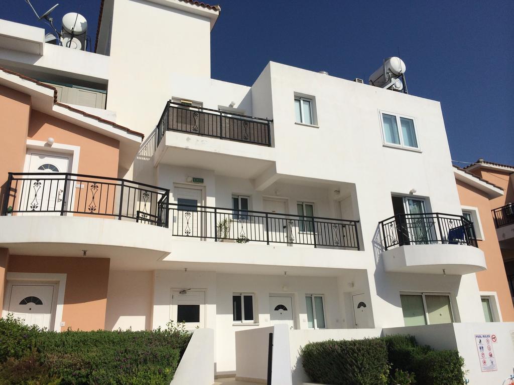 Ithaki Gardens Apartment 107 Paphos Szoba fotó
